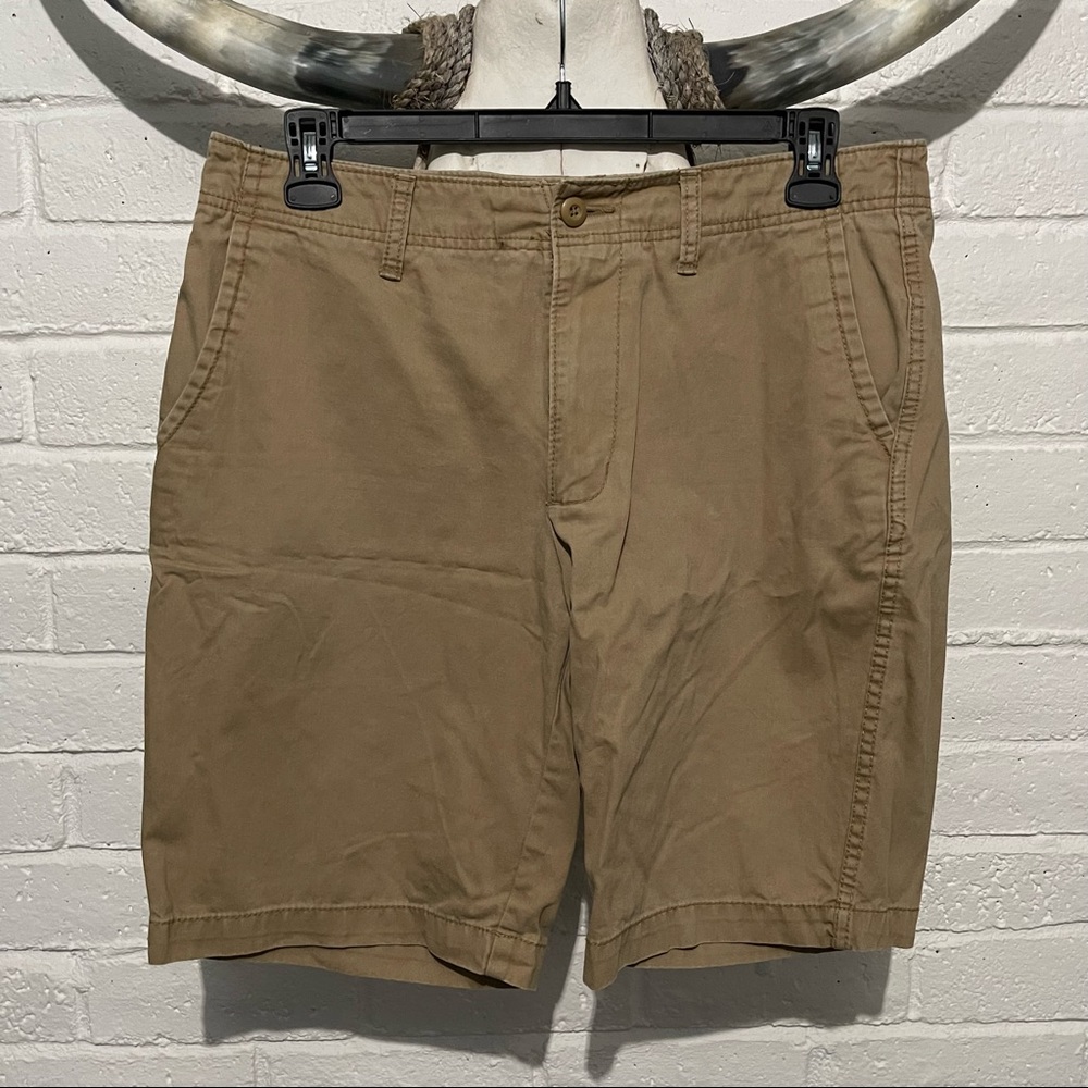New never worn old navy shorts
